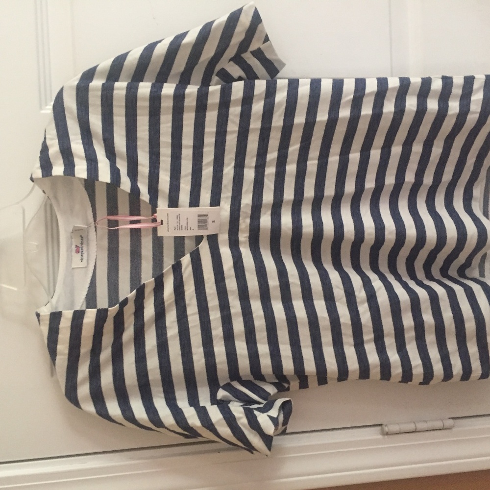 vineyard vines womens top